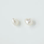 Select Pearls - White Lipped keshi pearl